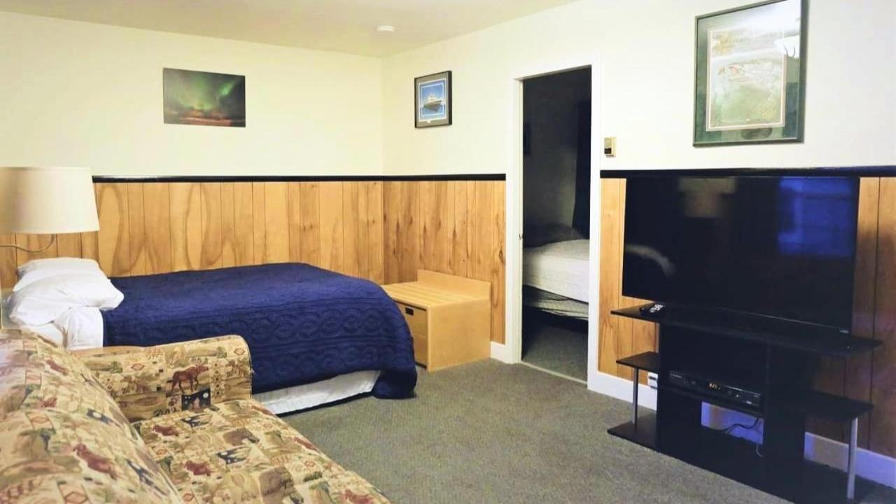 The Tides Inn Seward Bagian luar foto